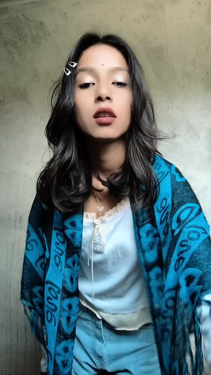 @Sanvee_🖤🦋