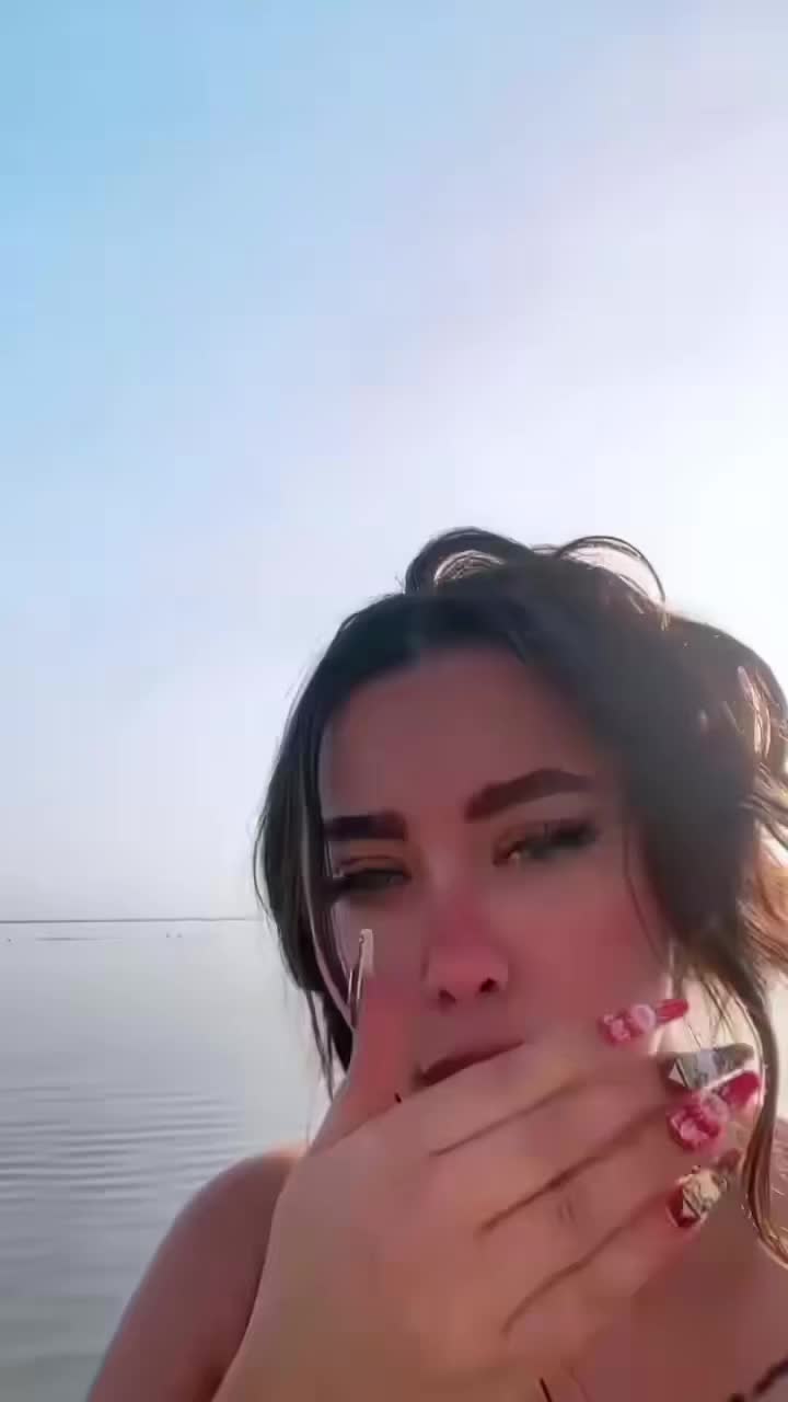 @نور تفاحه 🐍💋