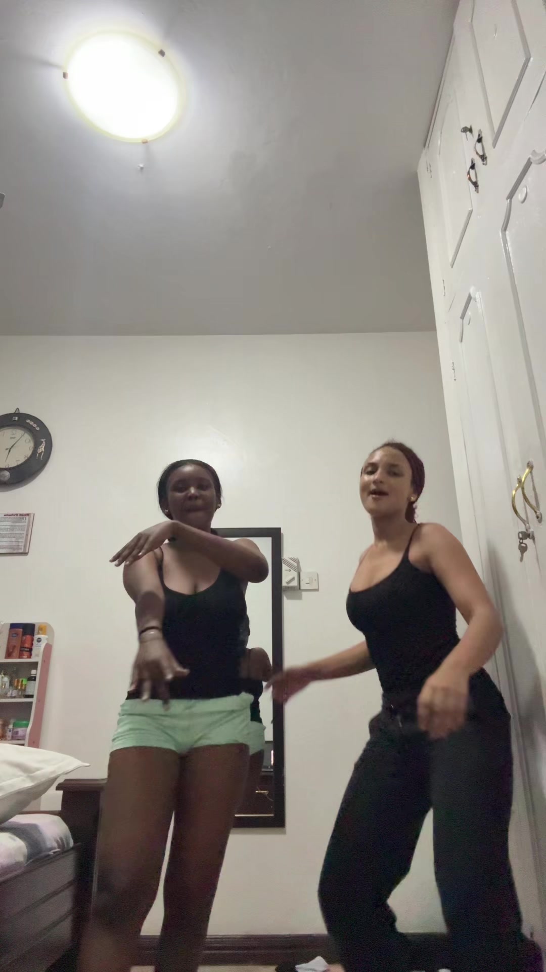 @tillywillyandsonisoni