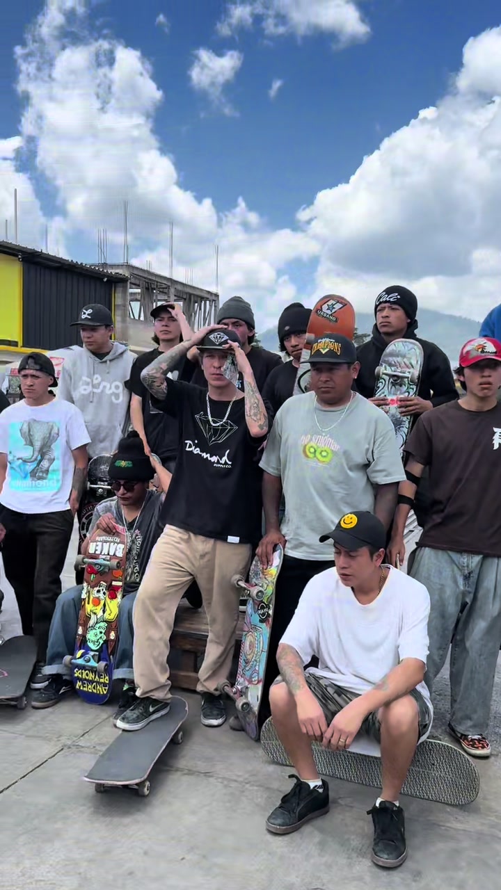 @Gold skate shop