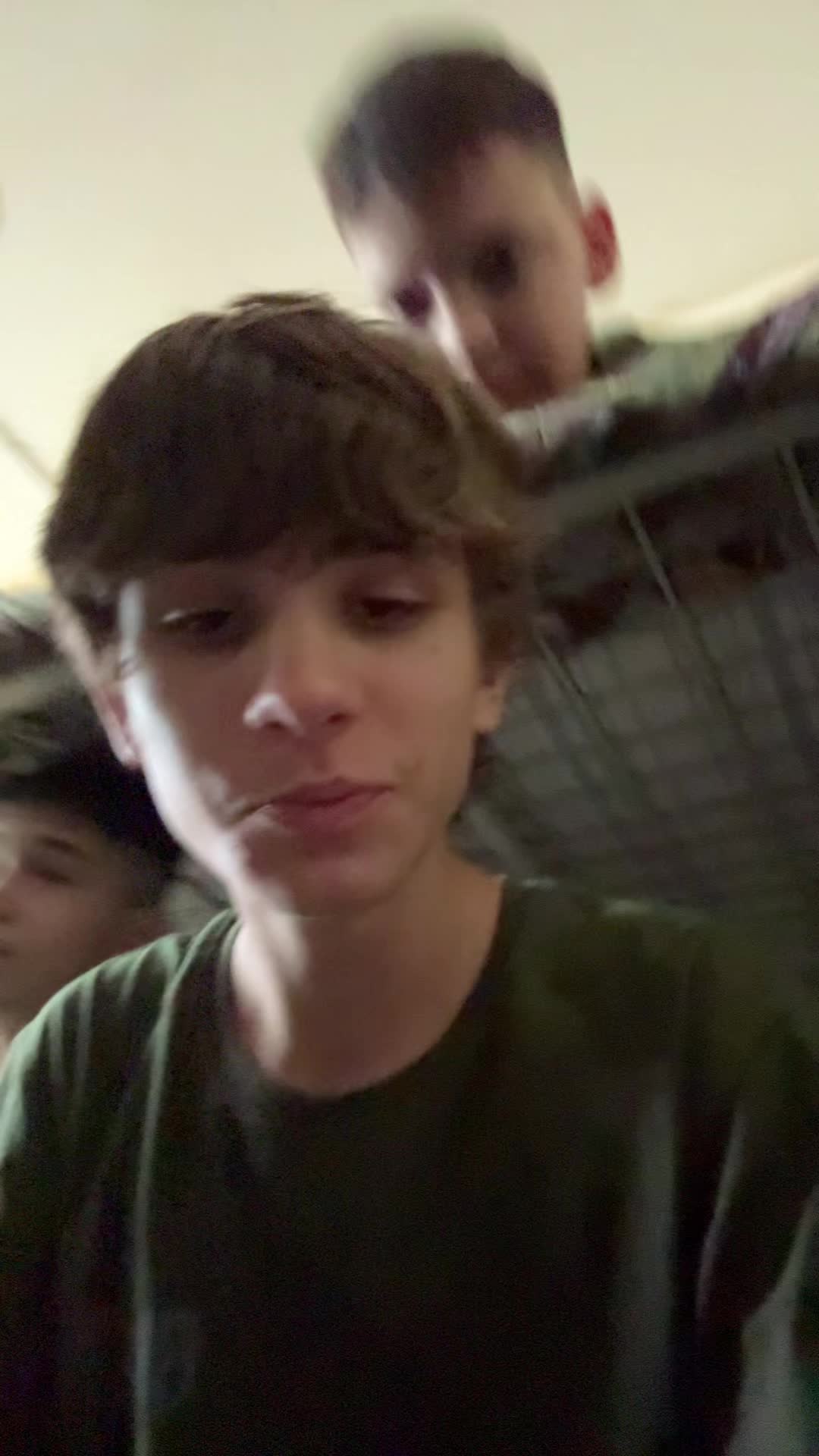 @XVI1nvIR