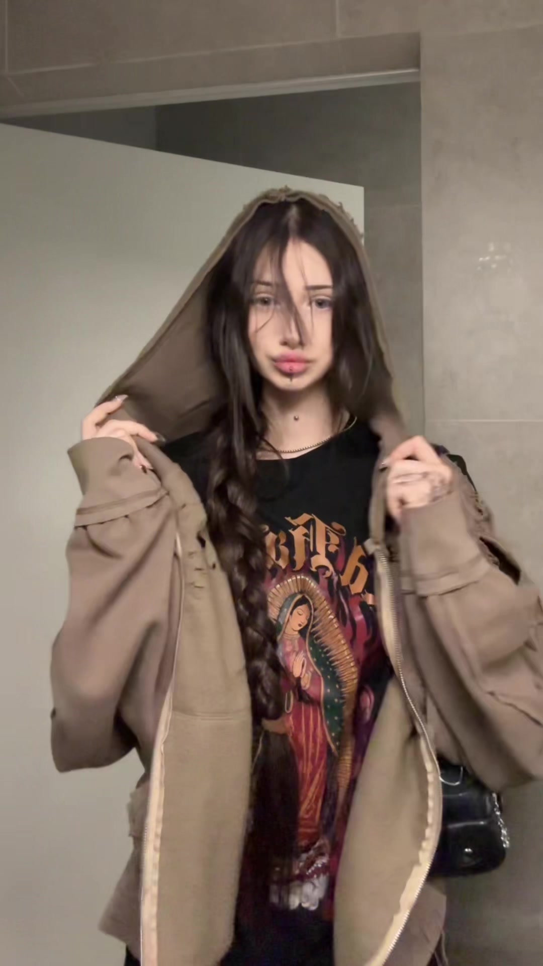 @h8telovr