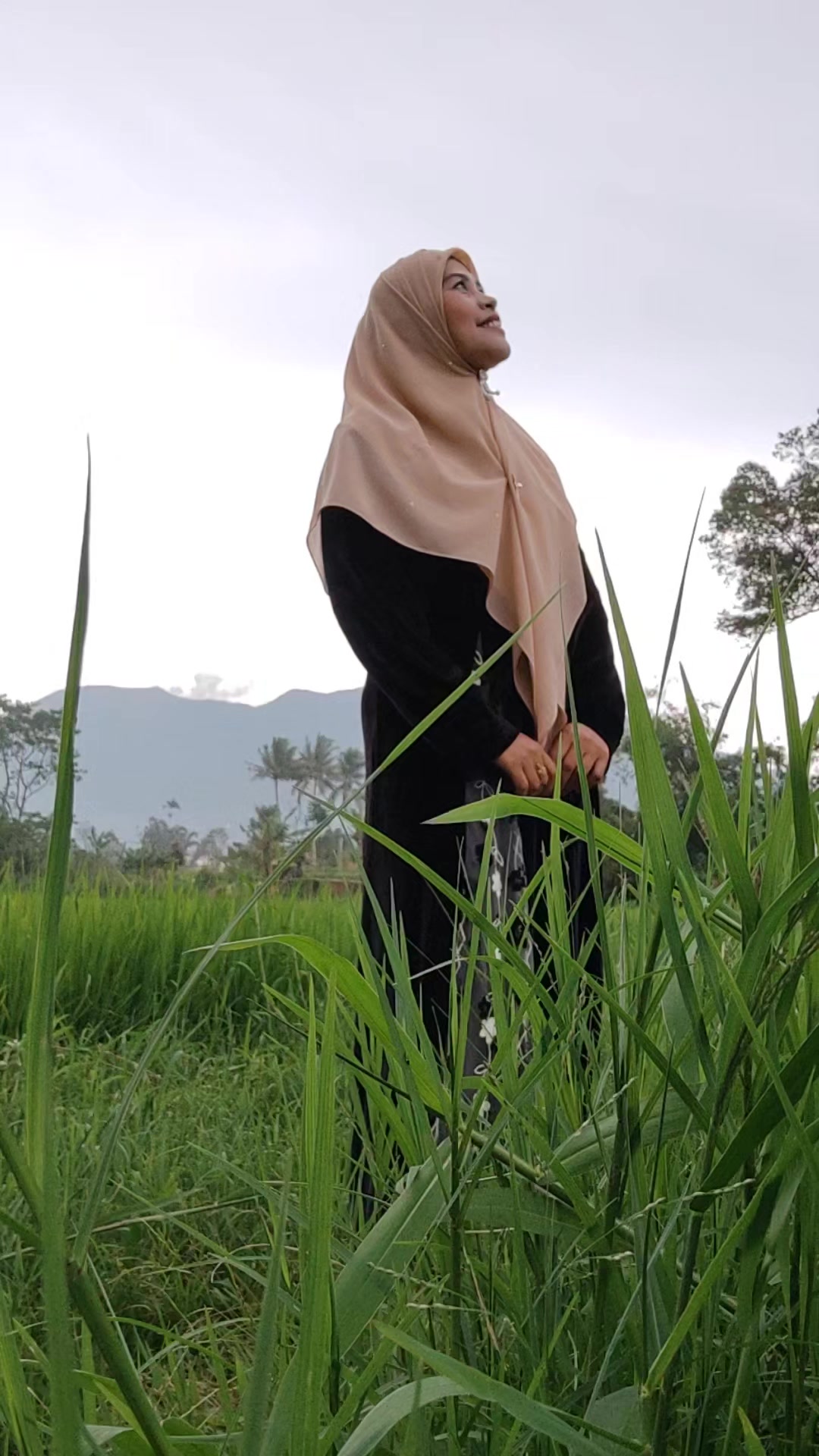 @start riani putri