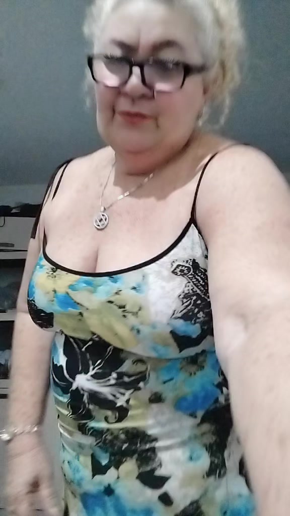 @＠꧁🌸LOIRADOTIKTOK🌸꧁