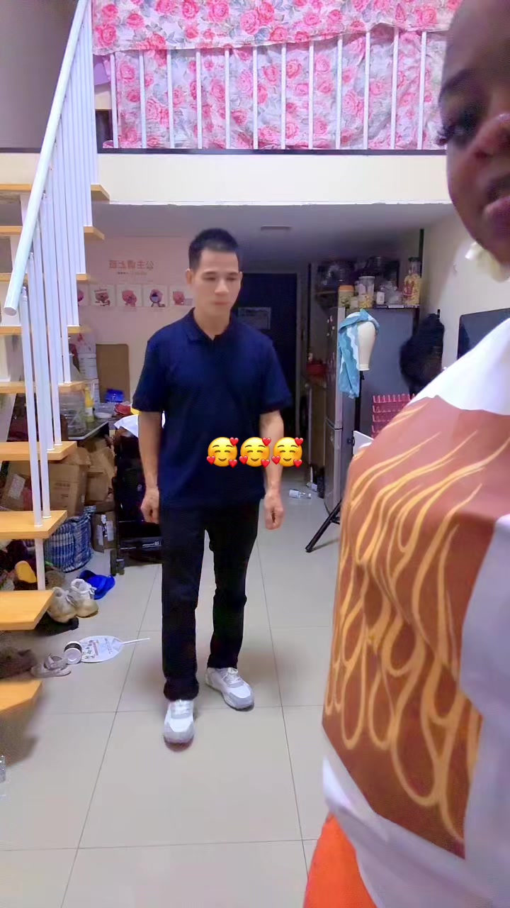 @minaslimzee001