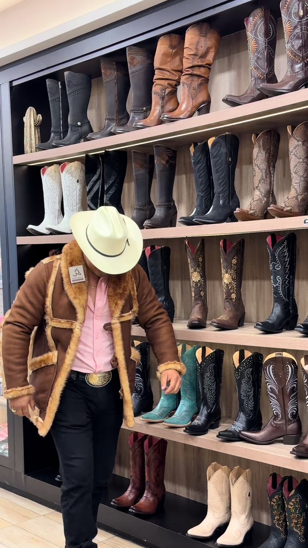 @Botas Lara boots