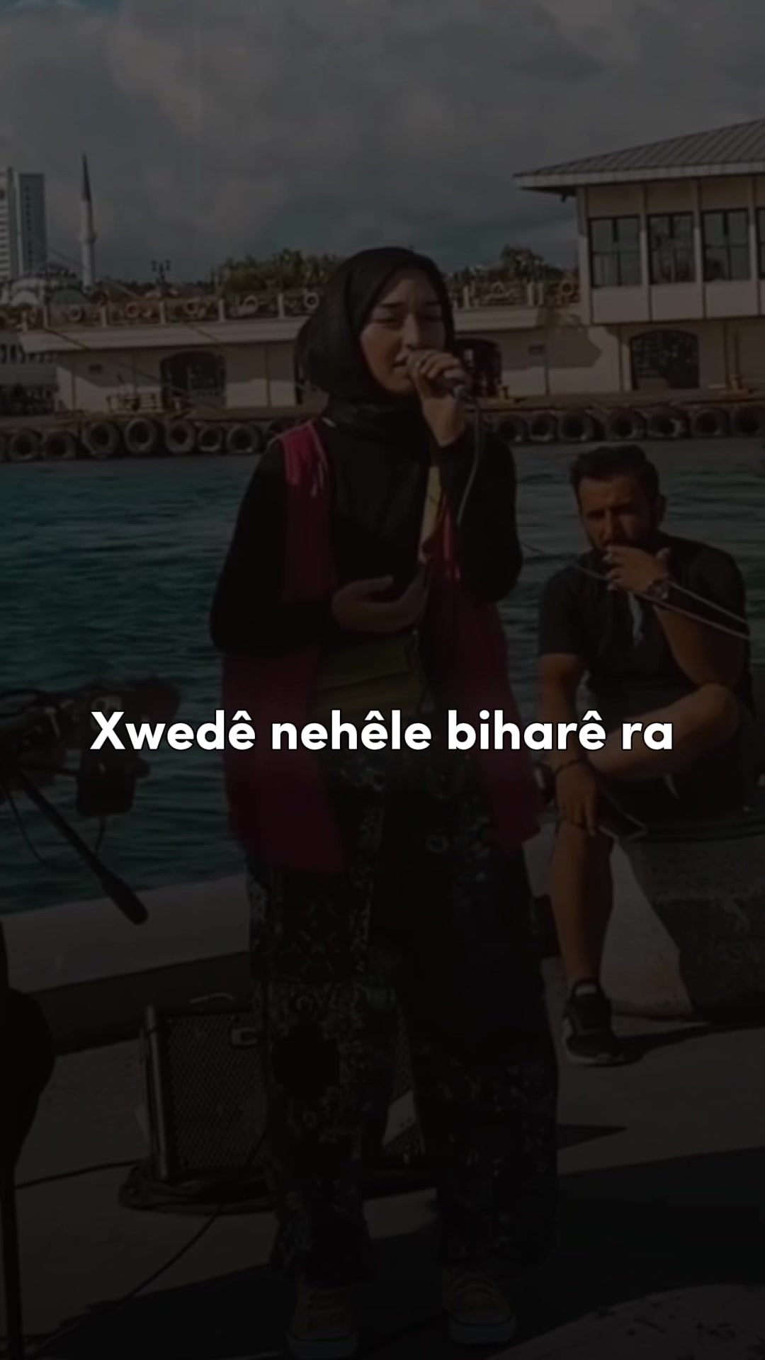 @Stran&ecirc; Azad&icirc;