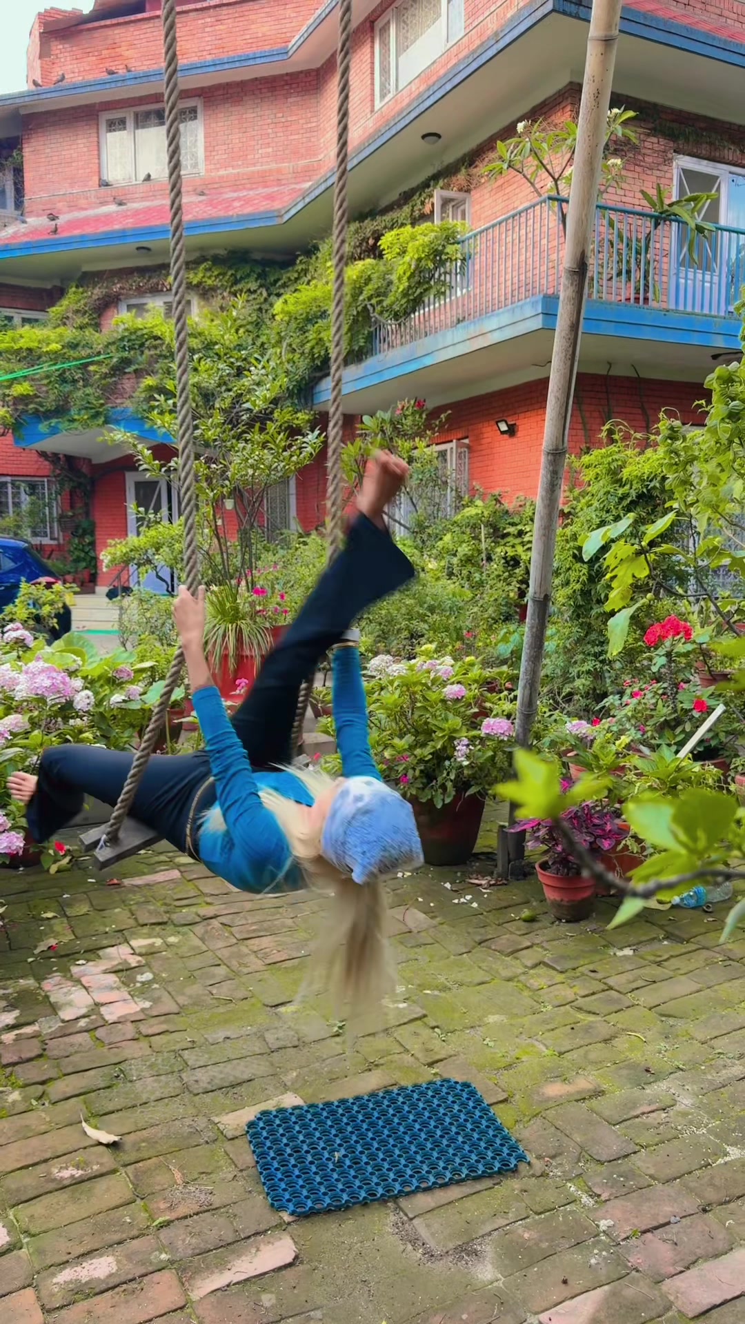 @Nitu singh yoga teacher zIn