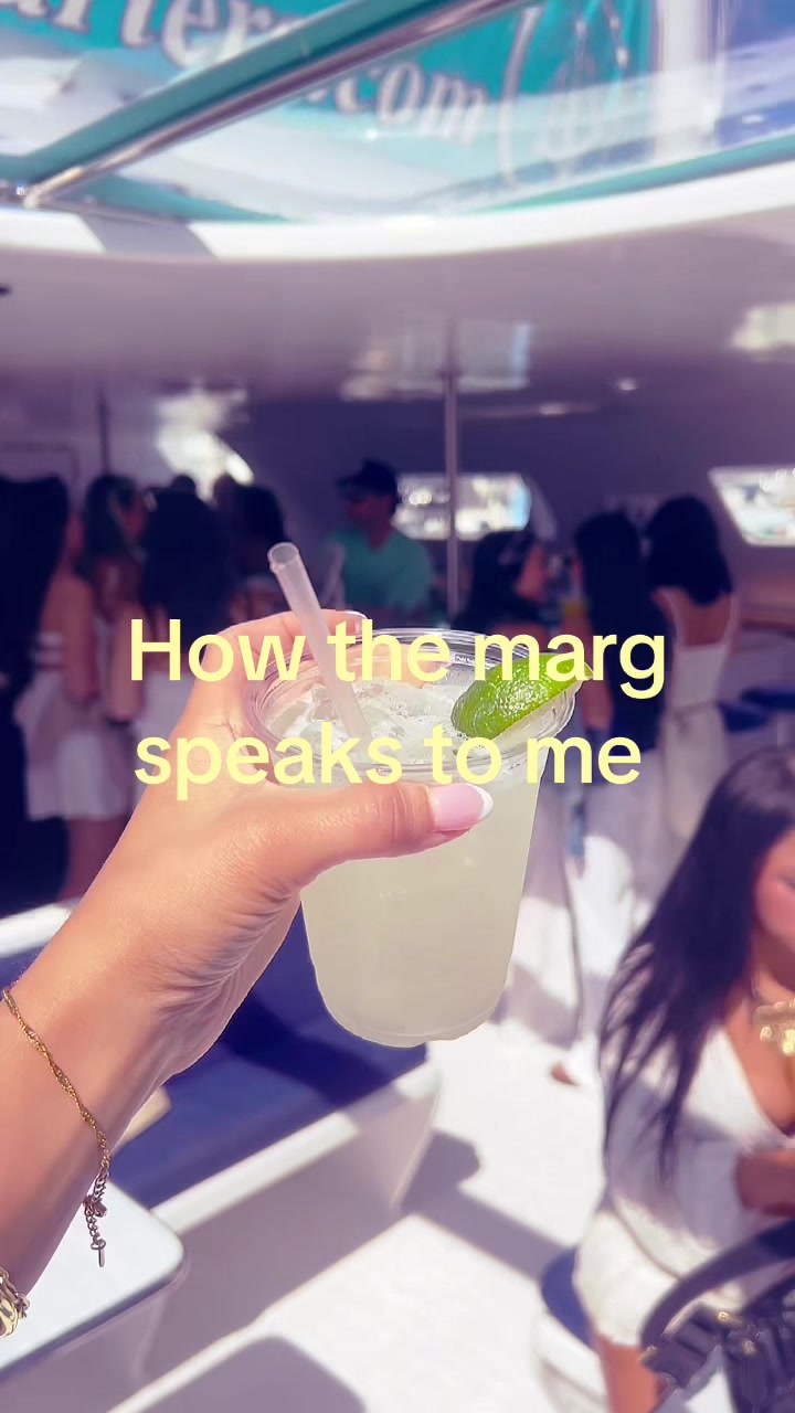 @Ava🤒