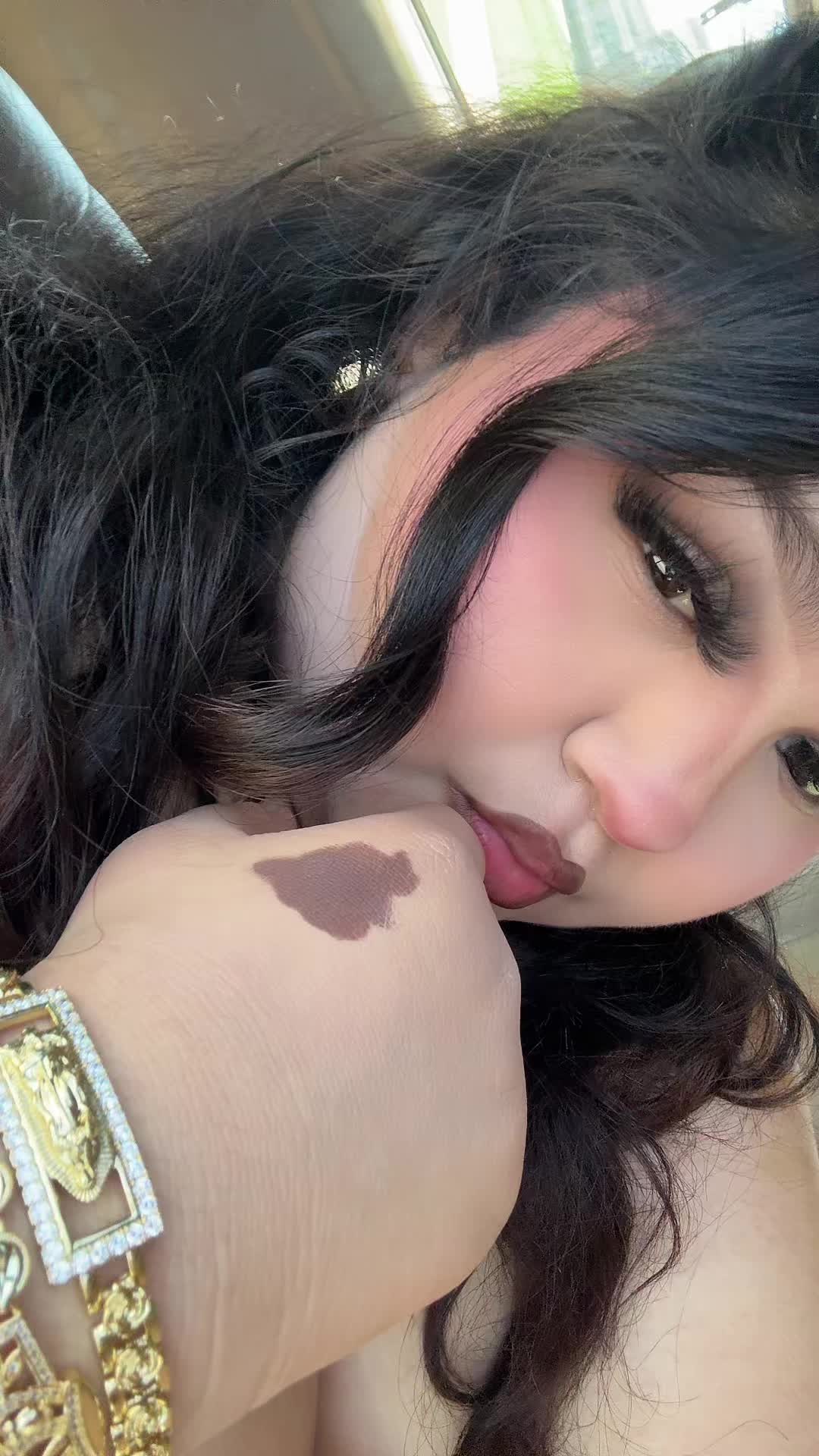 @Vicky🎰