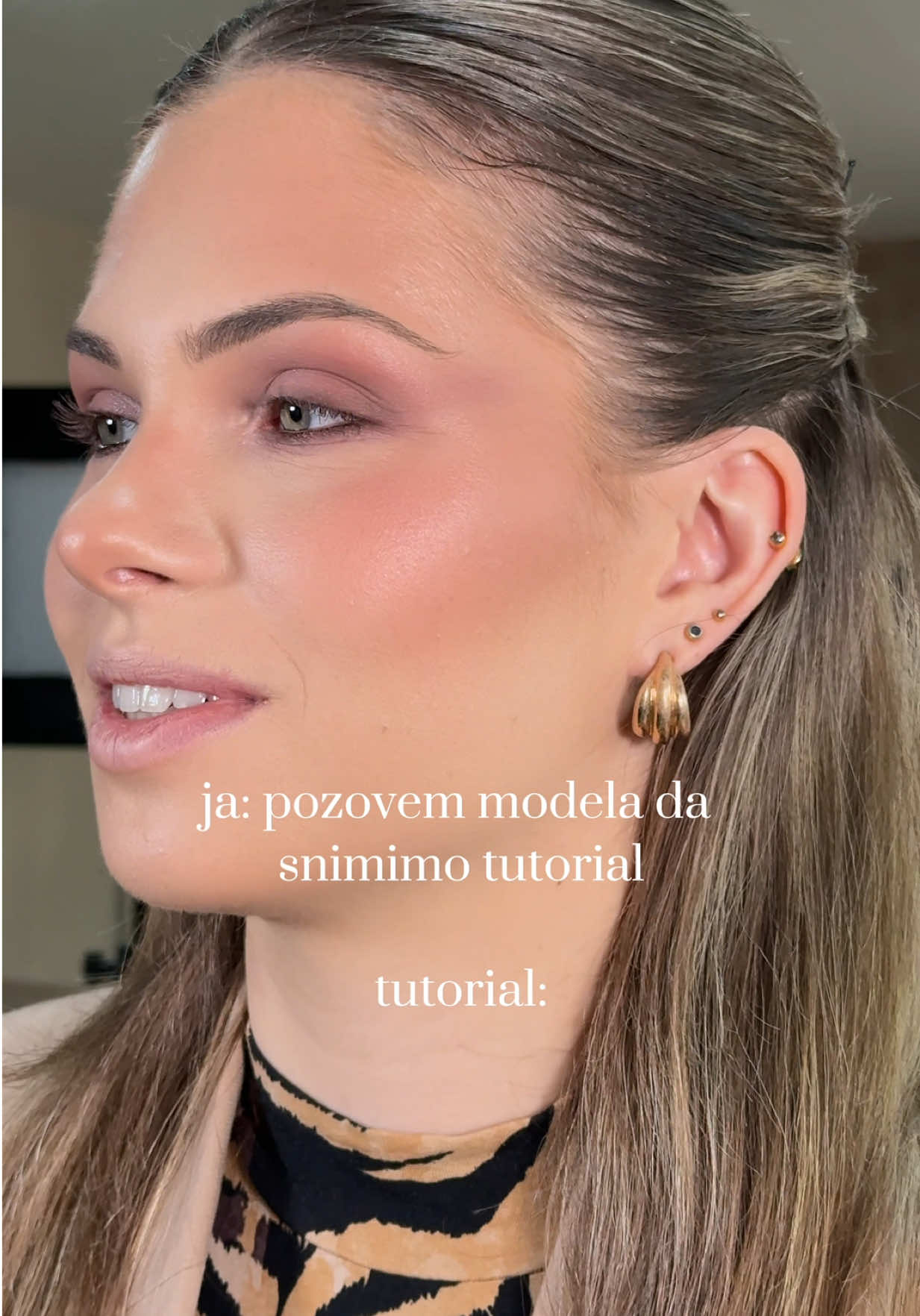 @Una | Makeup artist