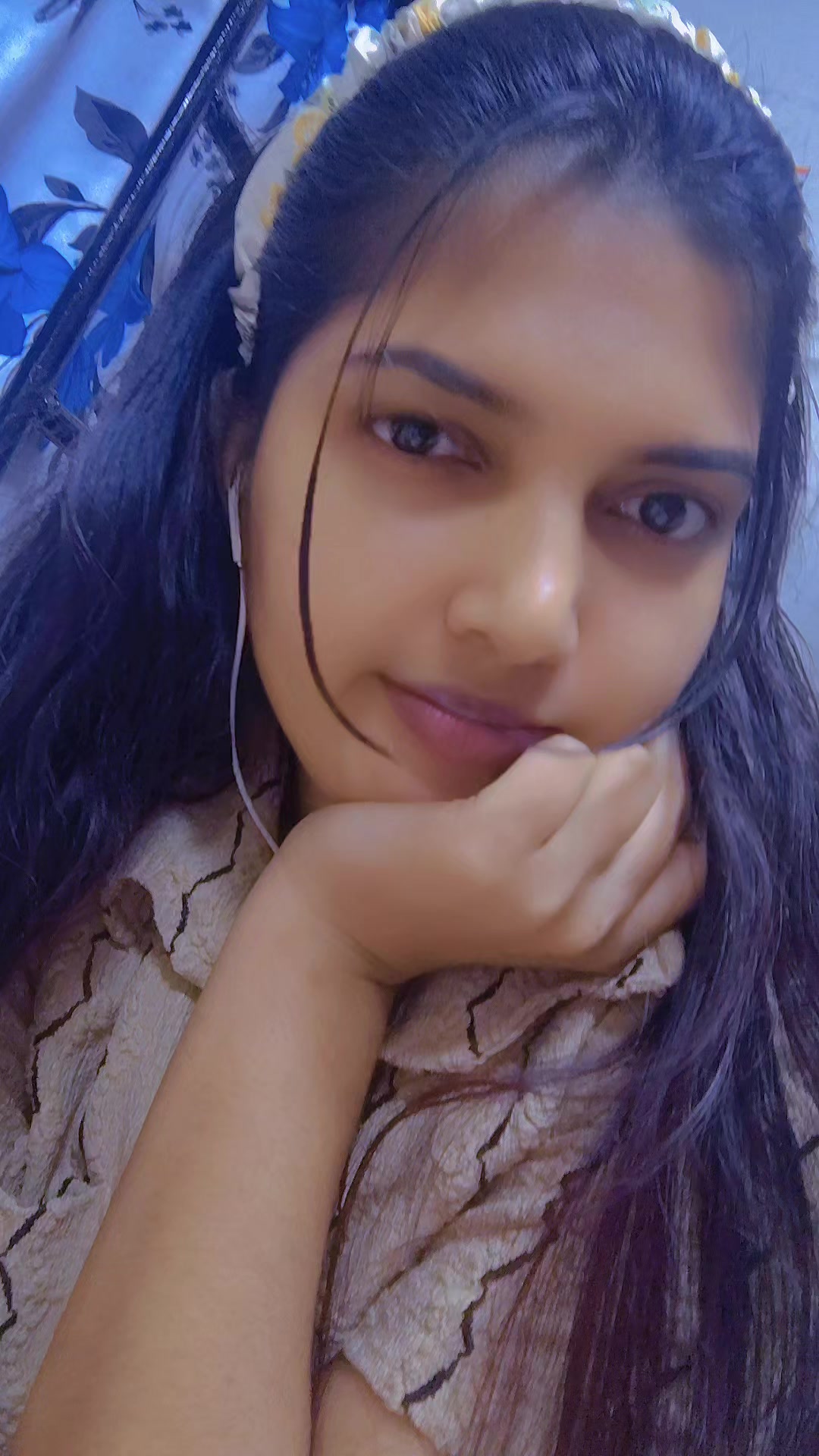@🧿🪬Tuvi girl ✍️🇦🇪