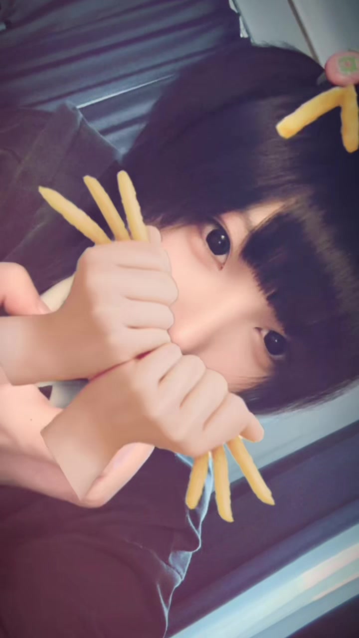 @しゅん