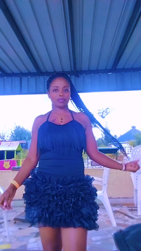 @SHANIZ KELLY