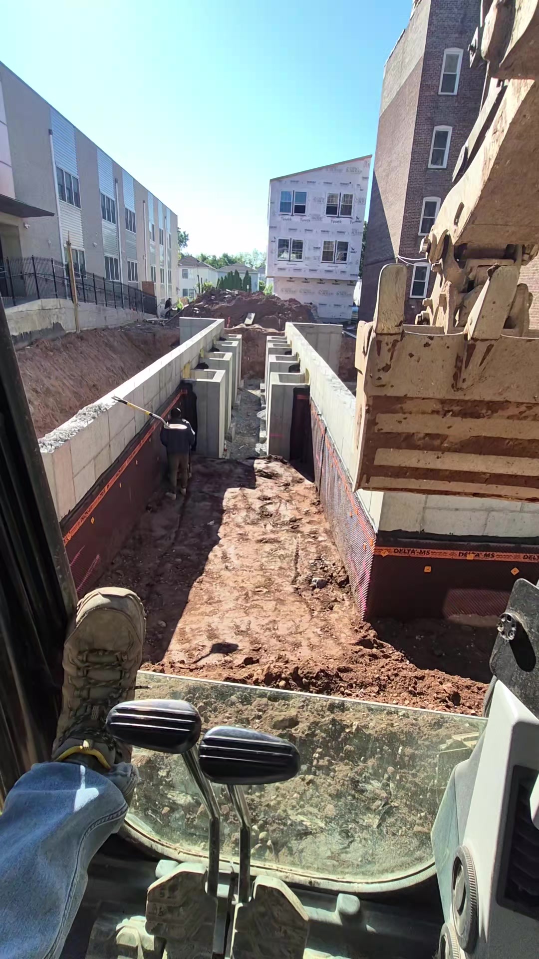 @"CHIMITA CONSTRUCTION"
