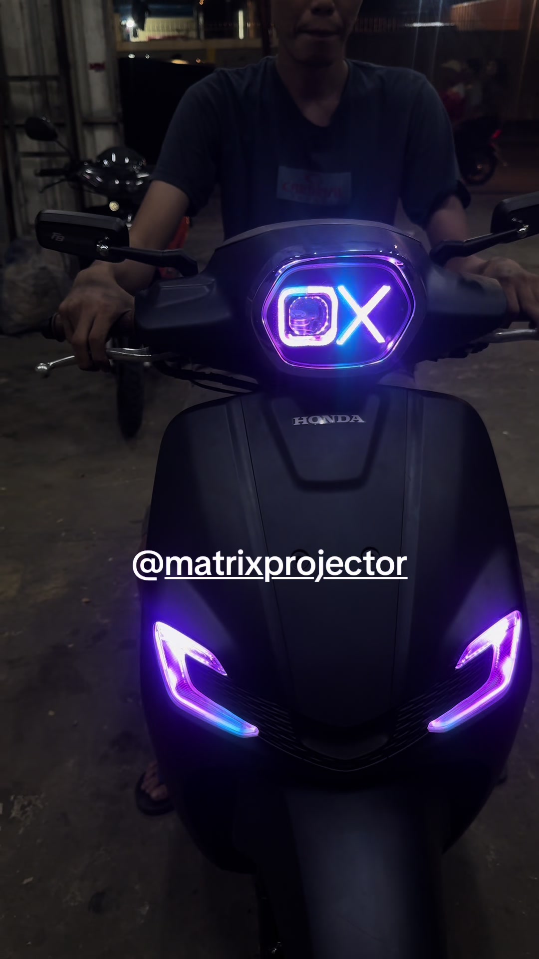 @MATRIX PROJECTOR