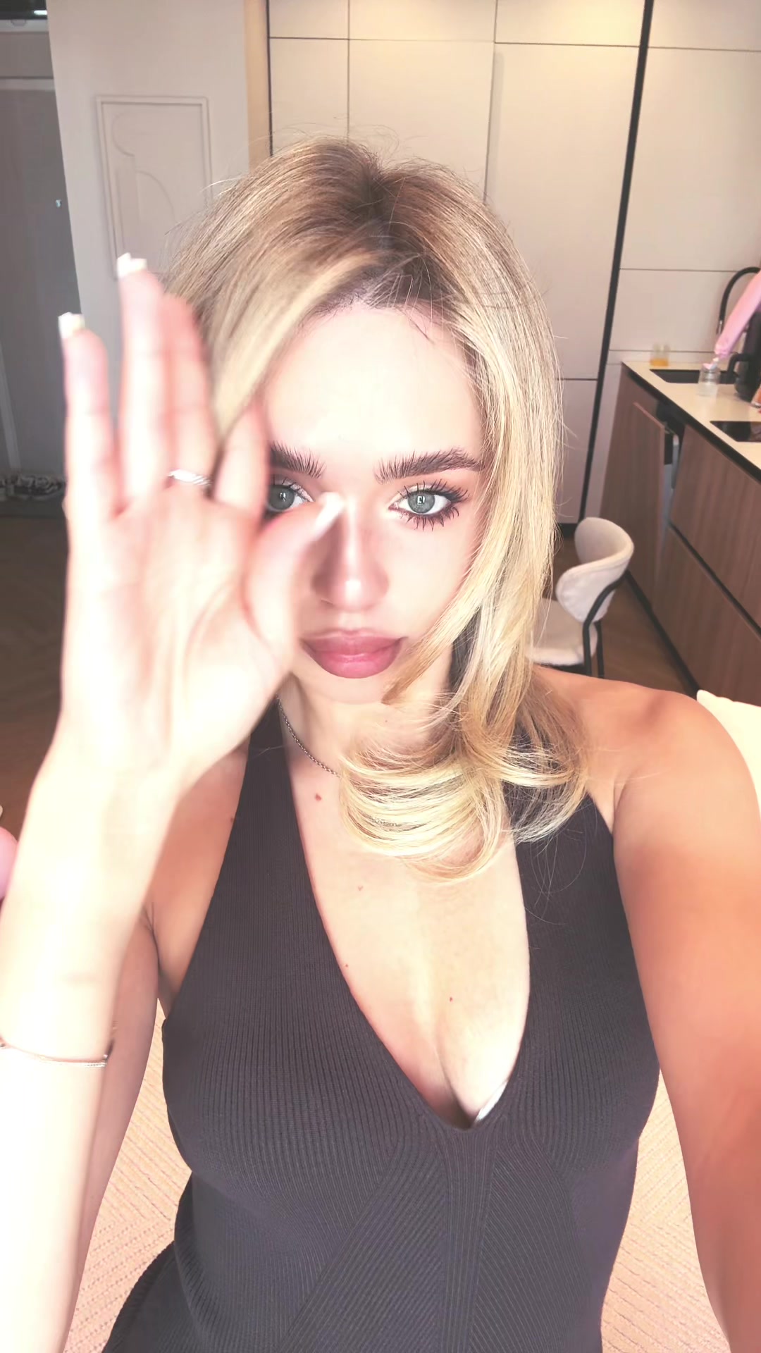 @babylika