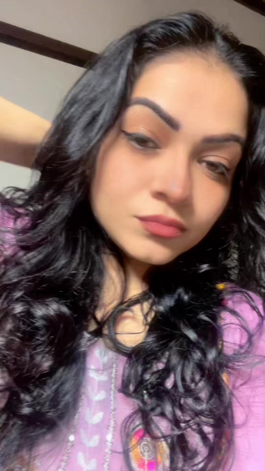 @Sana Jay 🦋