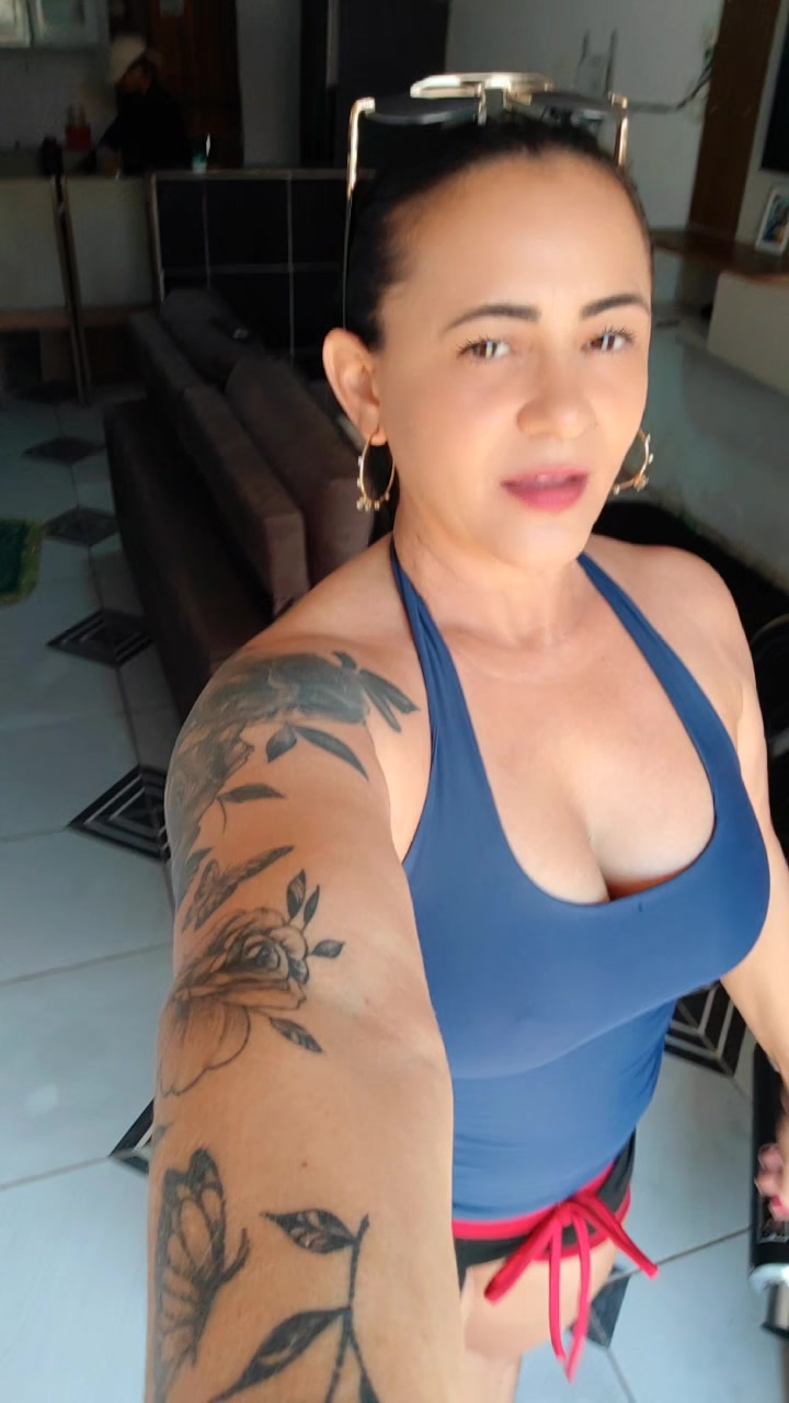 @meira mãe de taina