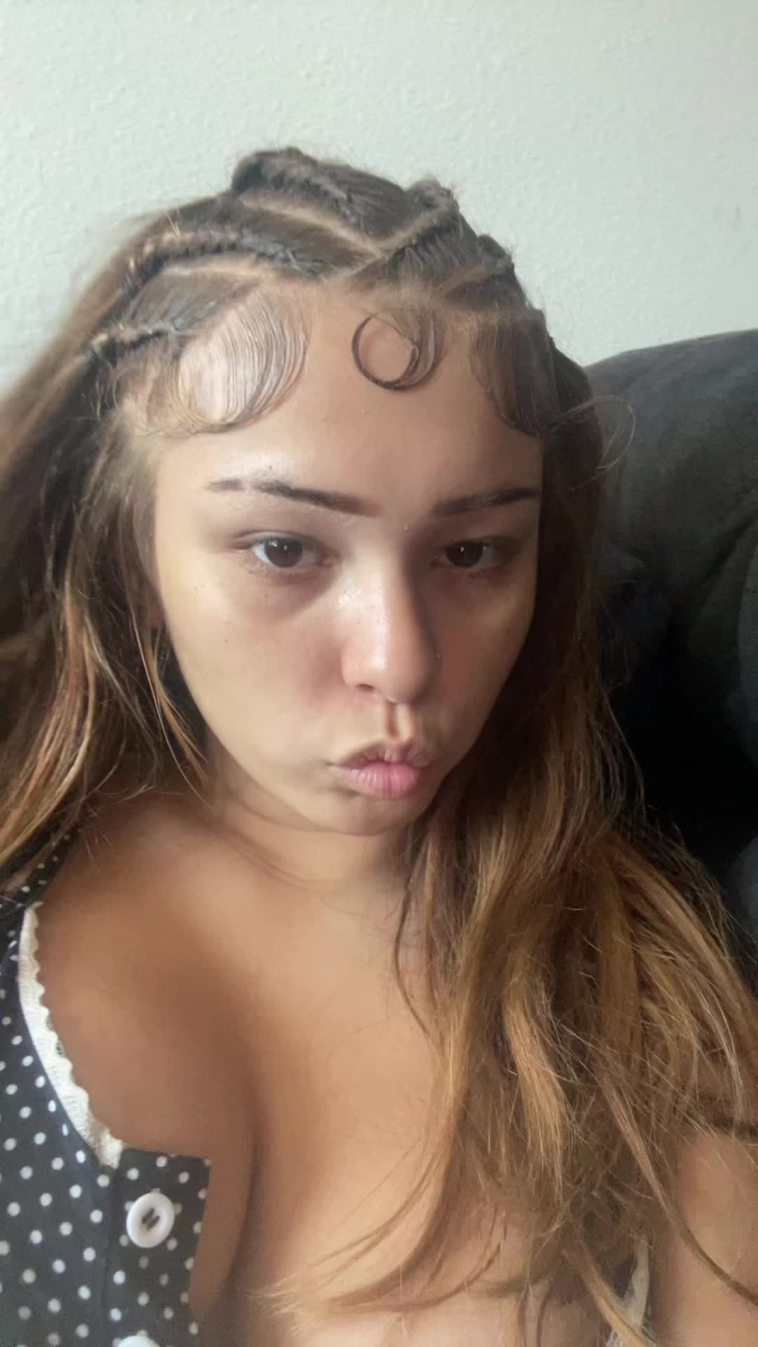 @🧟