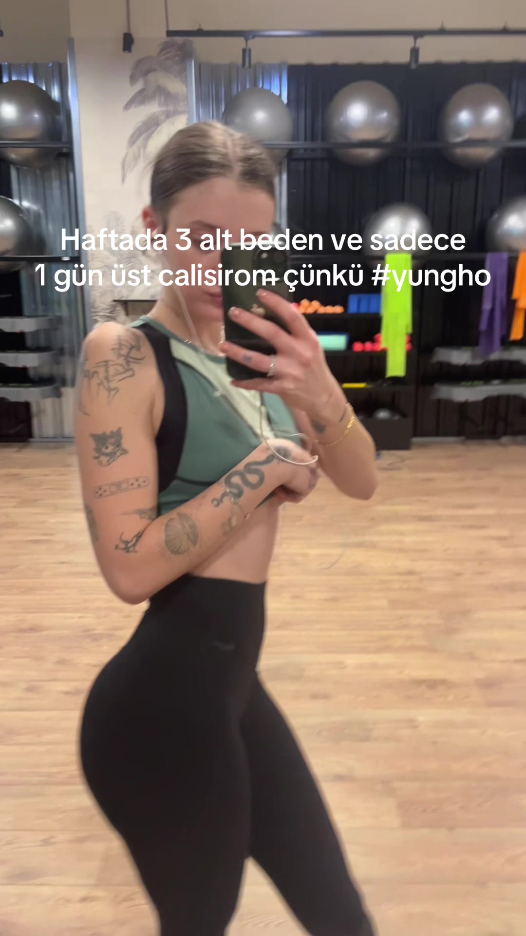 @aisu