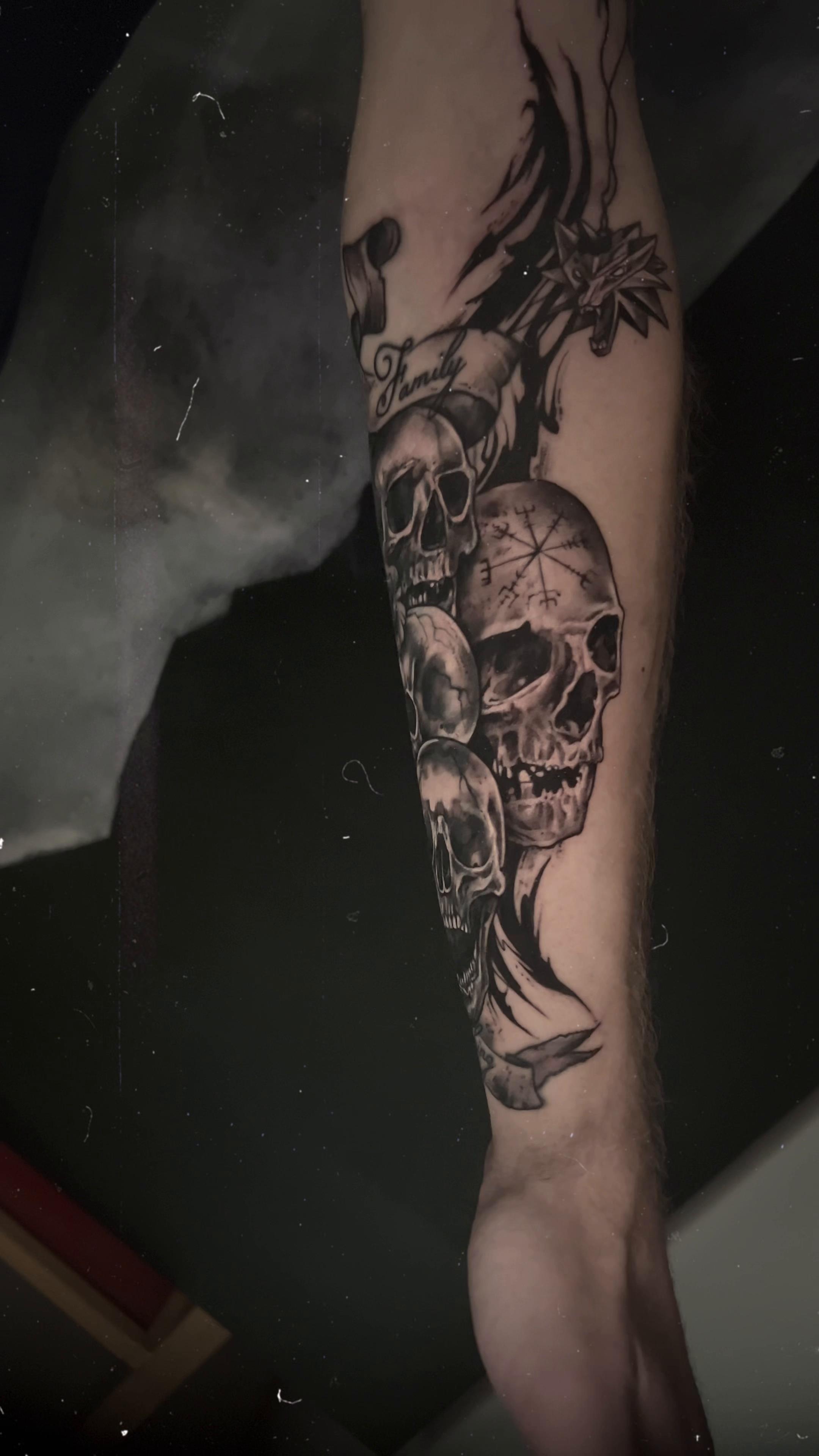 @Addams_tattoo_studio