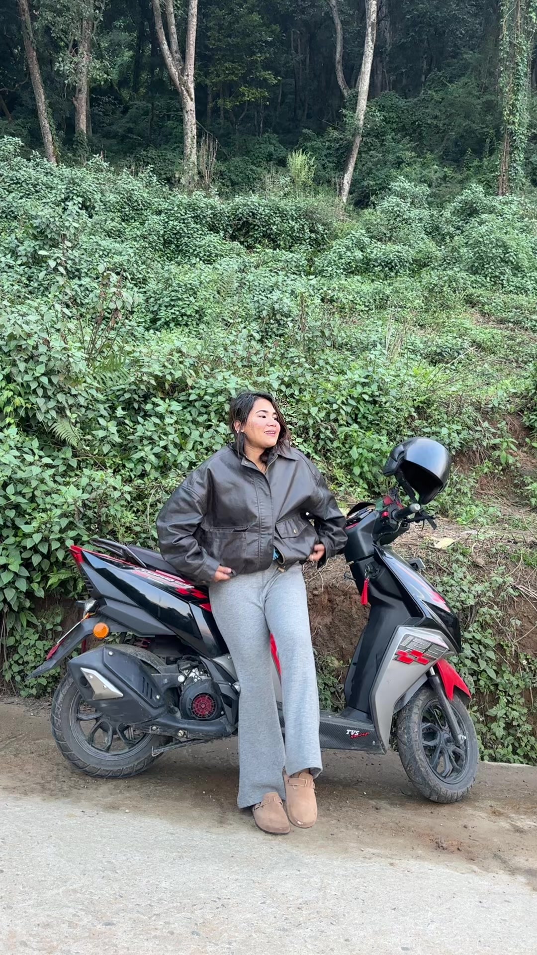 @असु