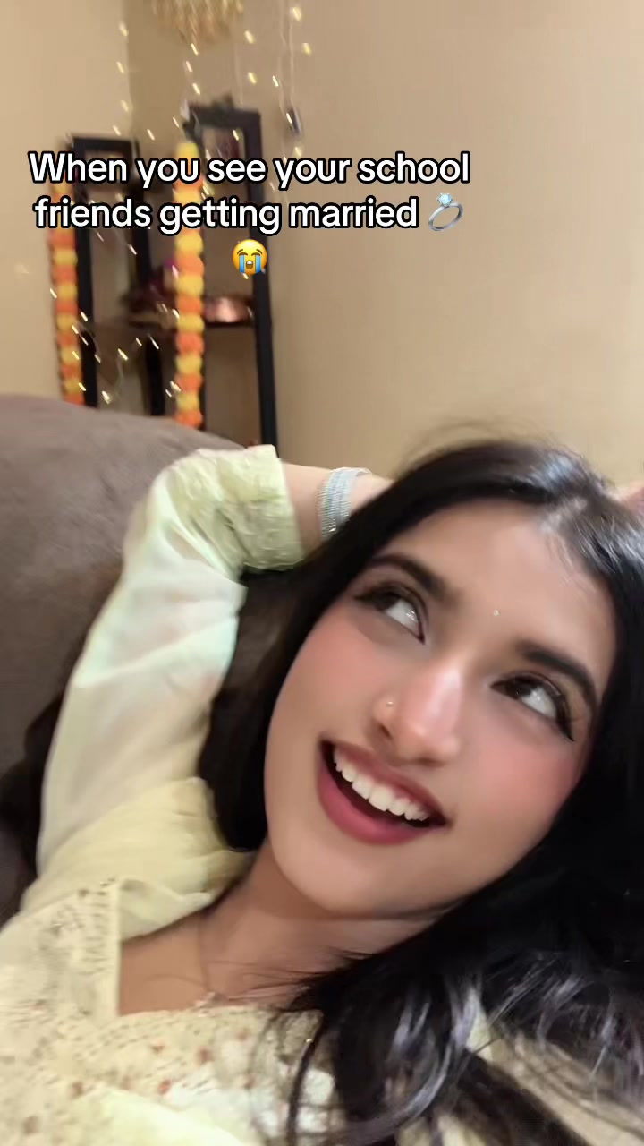 @Aaradhana 💫