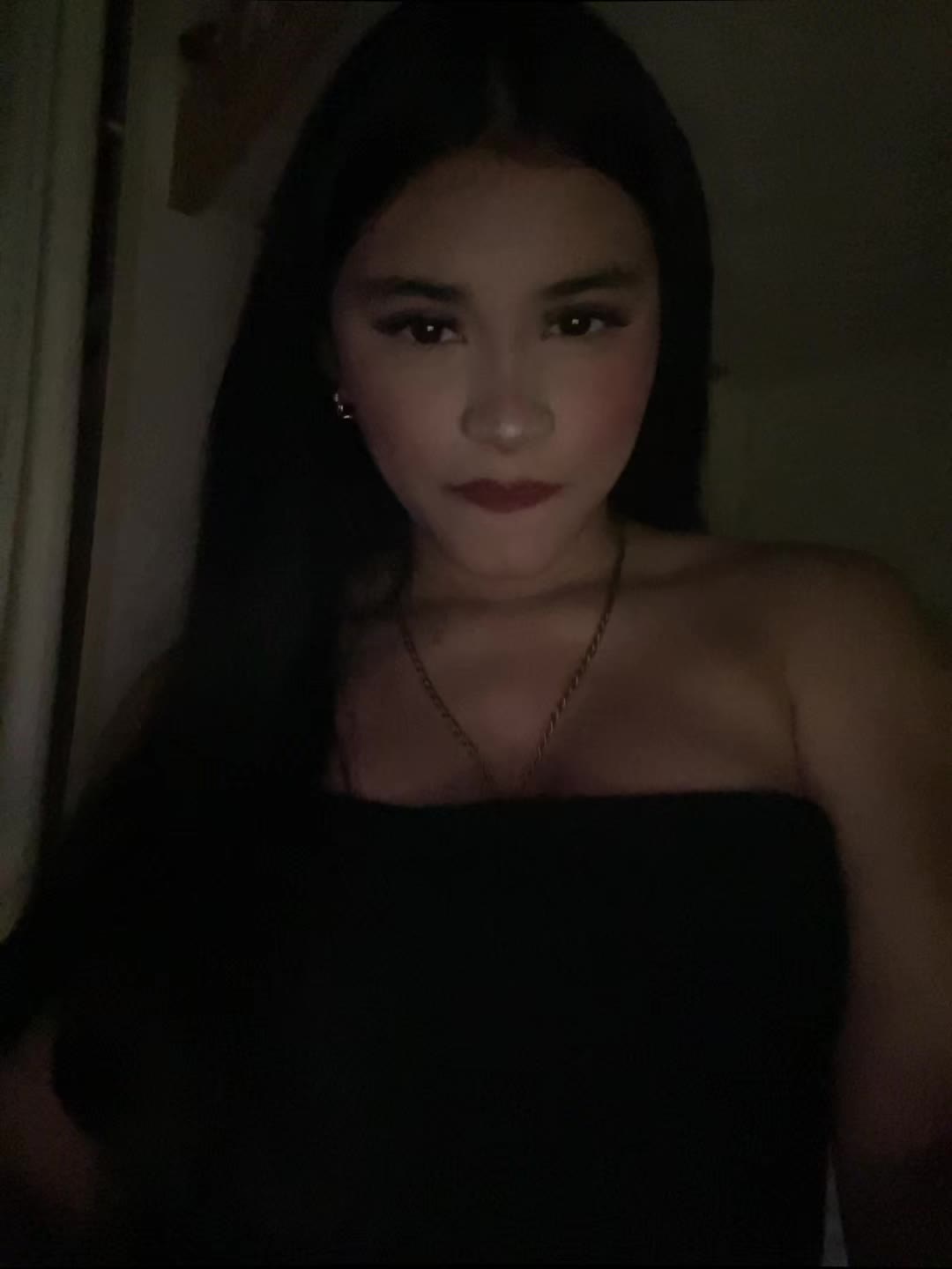 @???