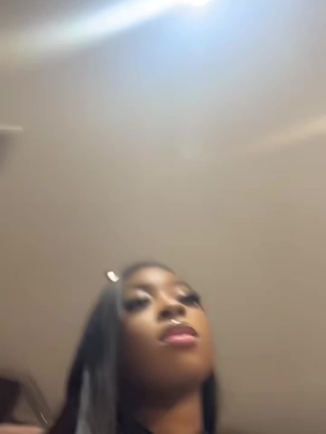 @Xophiya_