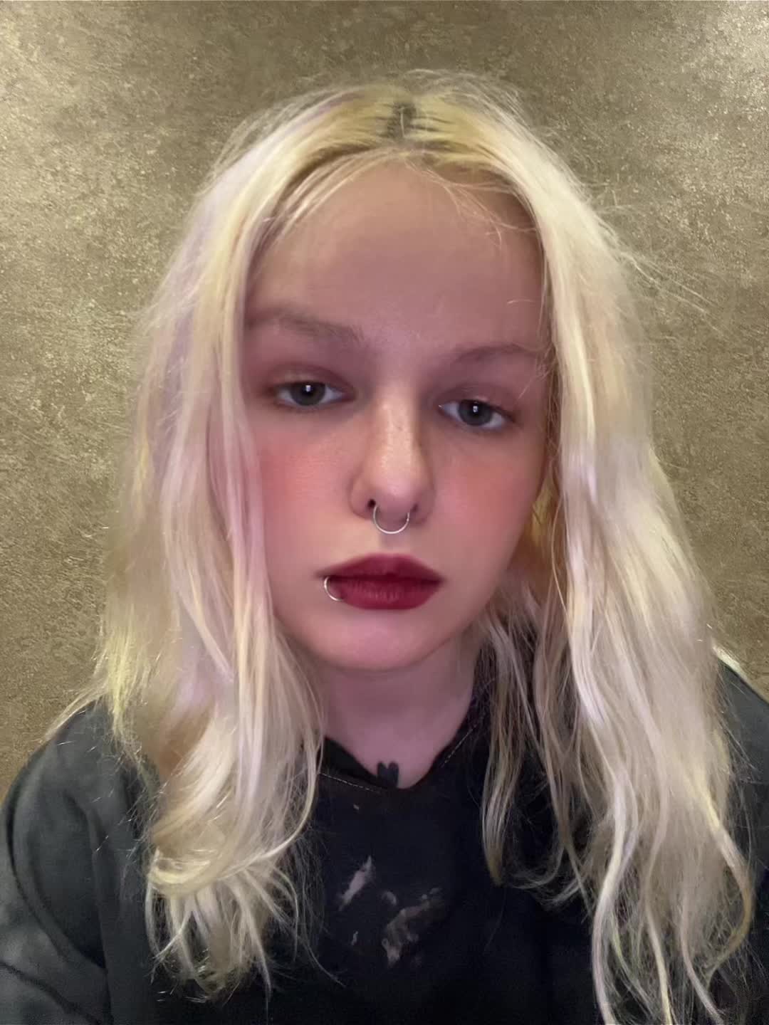 @whoisronnimr