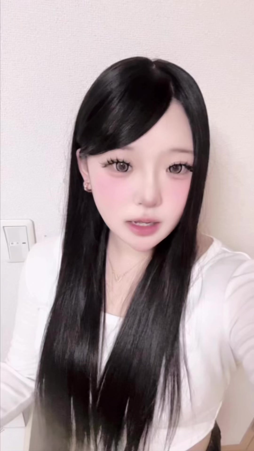 @𝐦𝐄𝐢