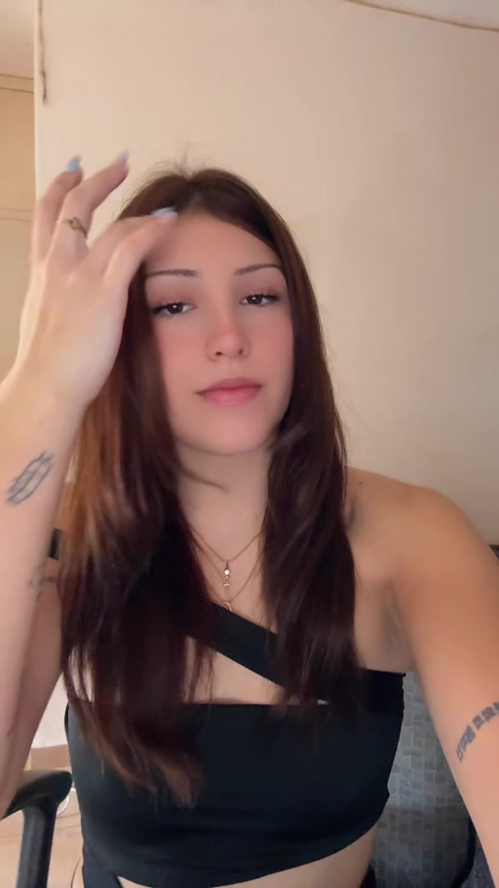 @Викторија