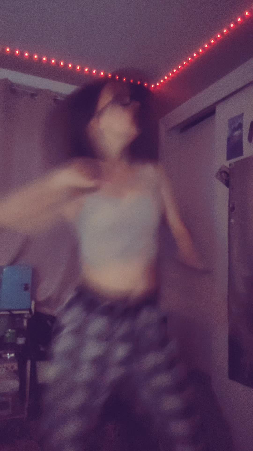 @alexisahesch03