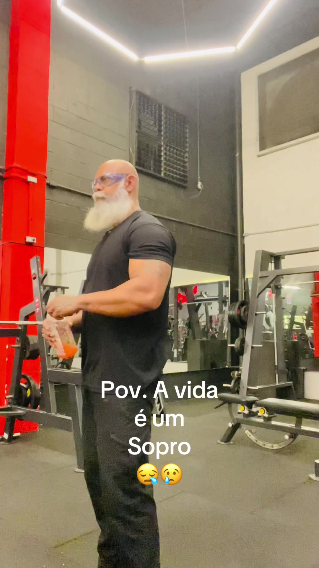 @Gildo(big beard)