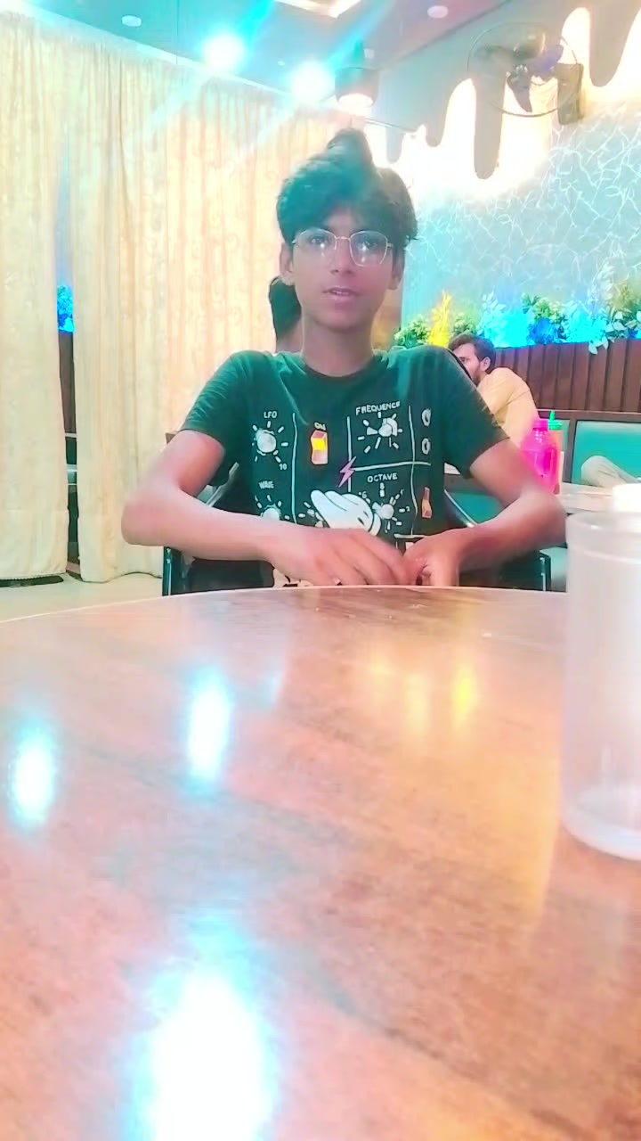 @👑 معظم بھٹی ✨