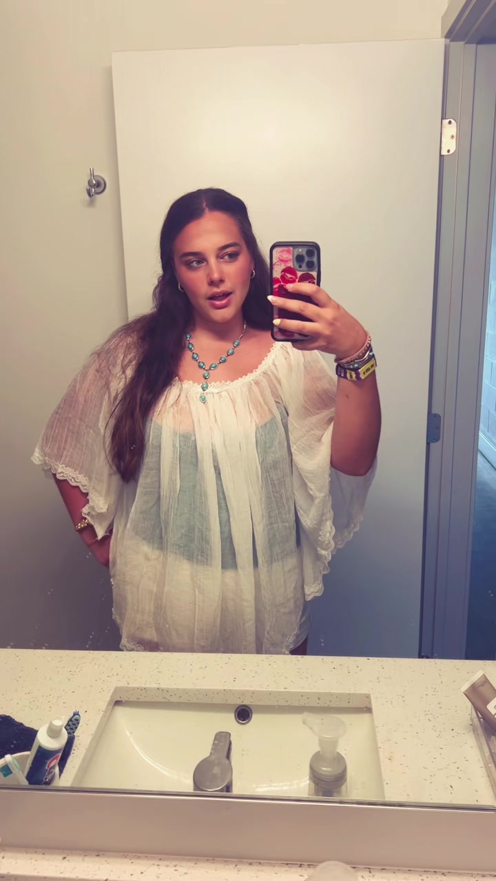 @bybellafin