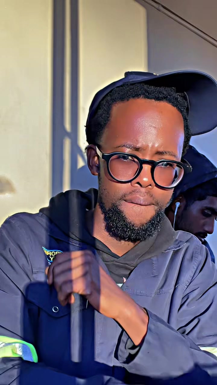 @Nqobizizwe Mngadi