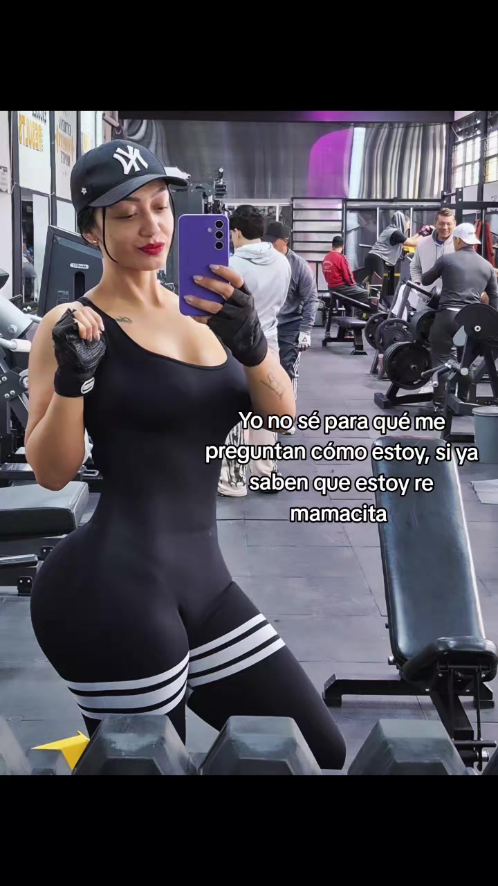 @Julie Vanesa . Te sigue