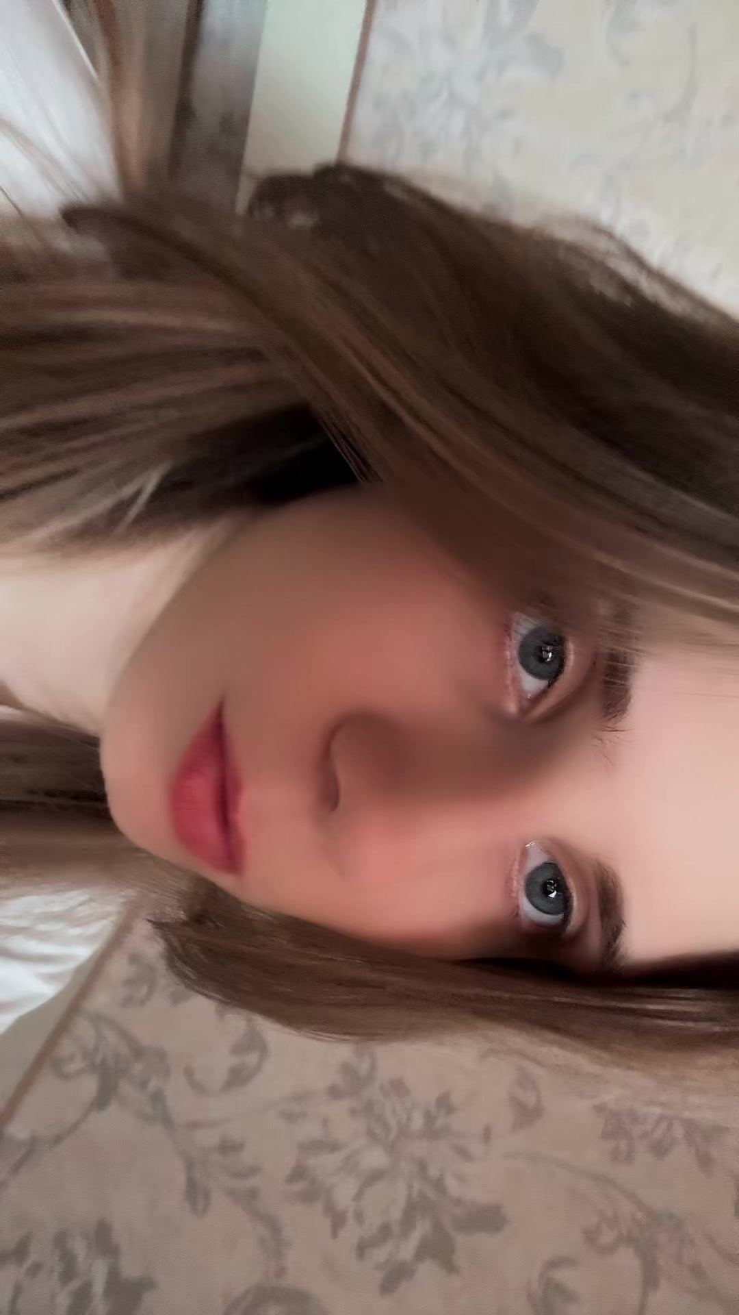 @Caroline_Grace