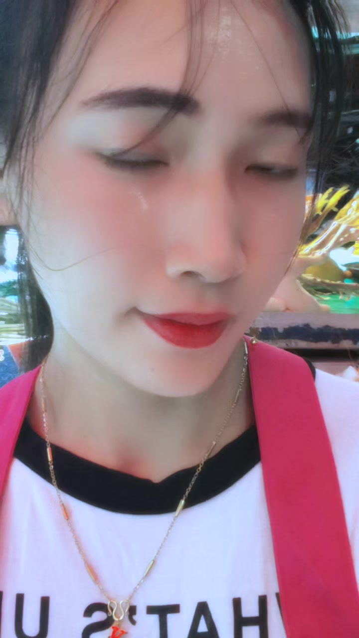 @🌿Kay Thi Khaing🌿(ဖြူးသူလေး)