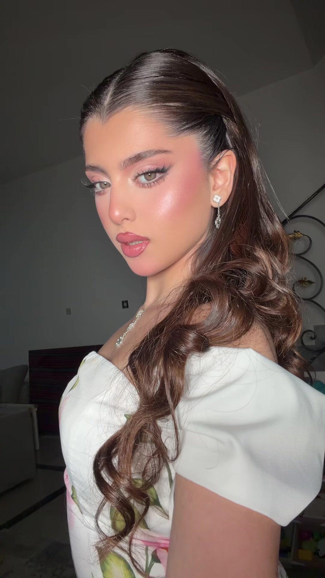 @Aisha makeup artist