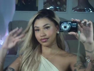 @Ella ♡