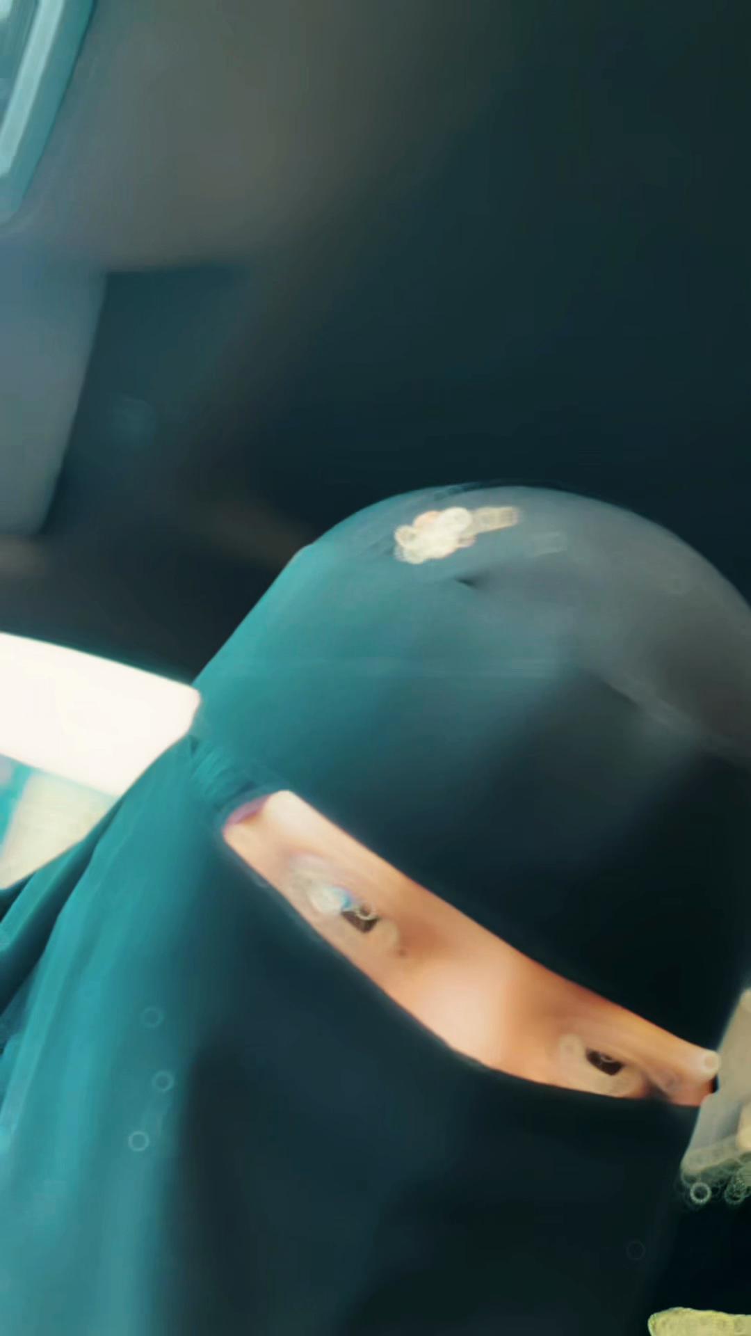 @Desi Savitri 🦢