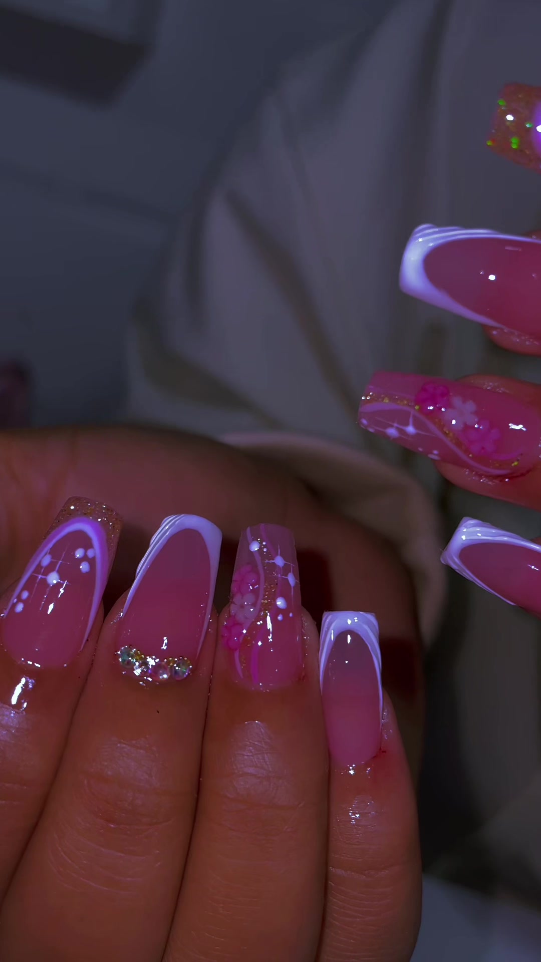 @Valen_201