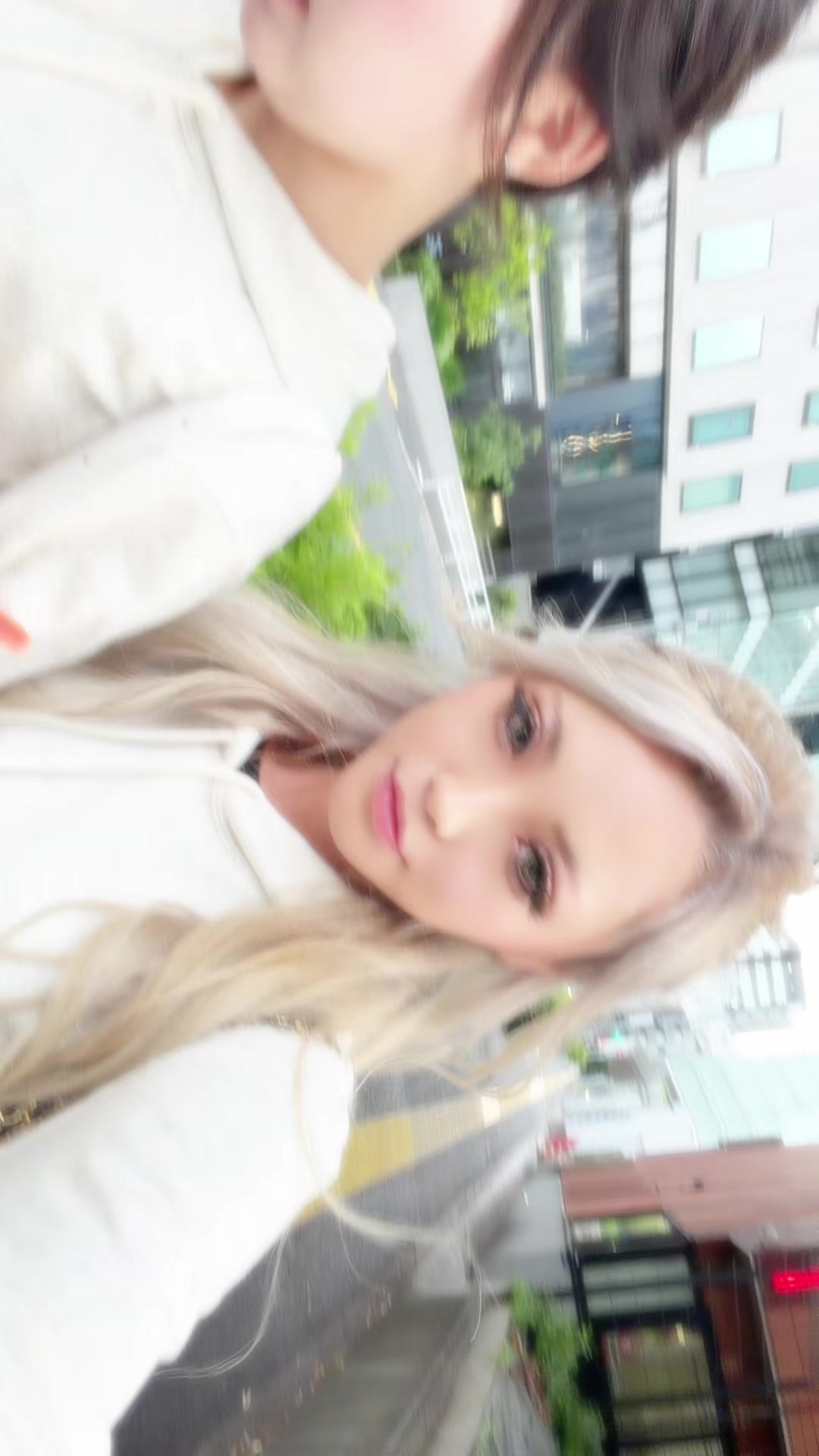 @。