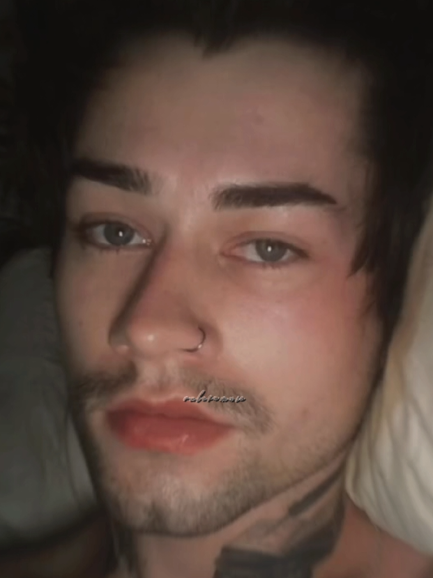 @ναℓє נz 💋