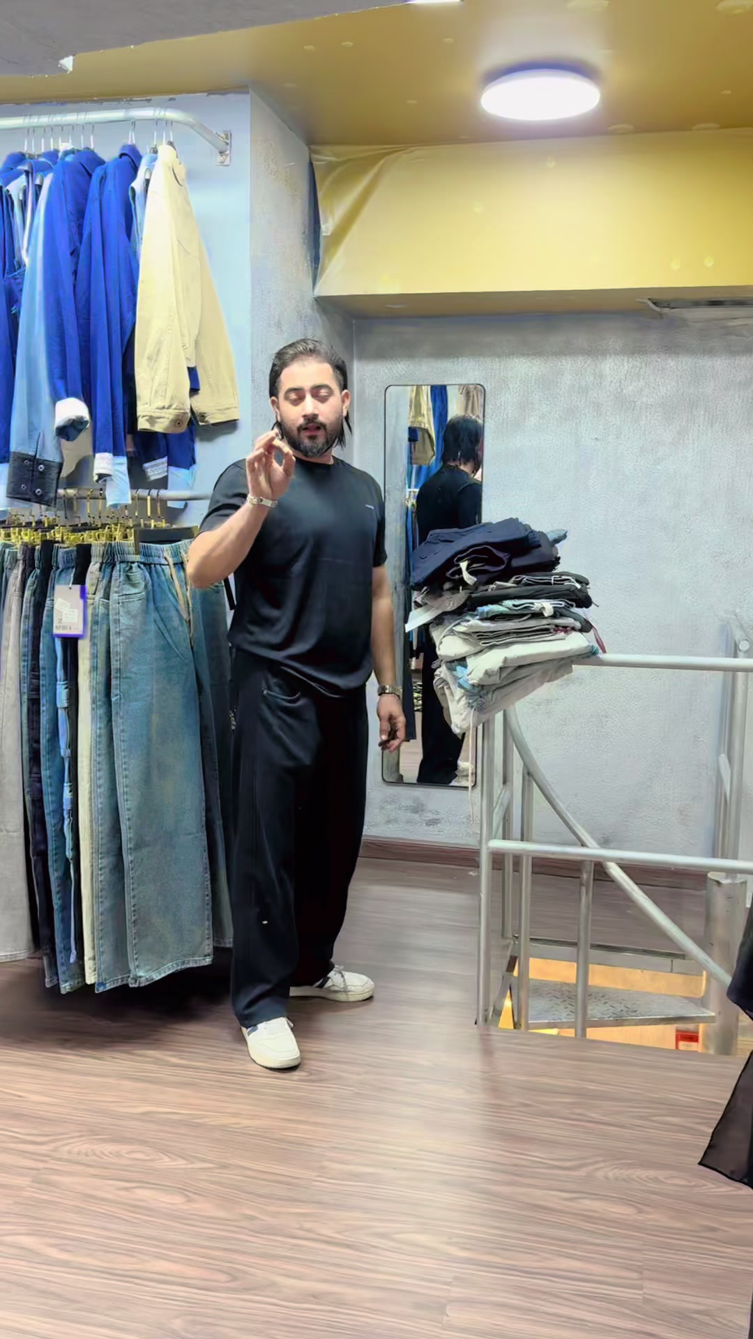 @AG HUB GARMENTS