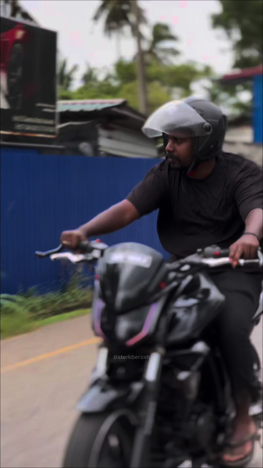 @𝗠𝗥. කළු මල්ලි 🥵🩵🔐"