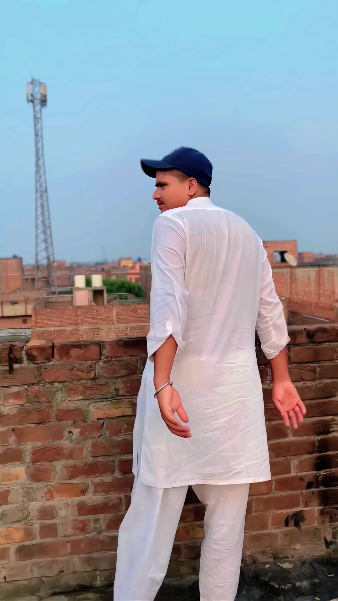 @🦅 راحیــل بلـوچ وہاڑی والا